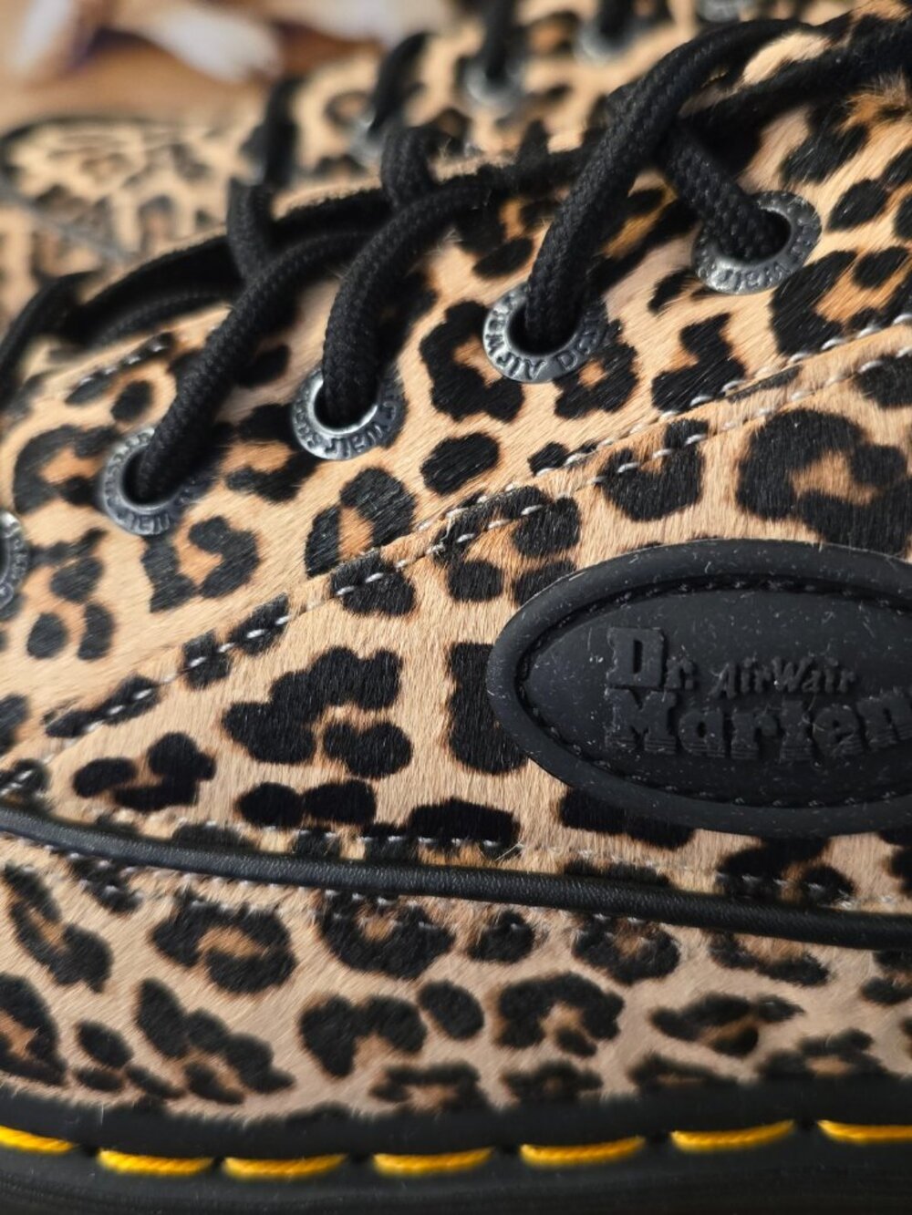 Dr. Martens Buzz 5 Eye Shoes Womens 11 Leopard Print Faux Fur Platform Oxfords - Picture 3 of 16